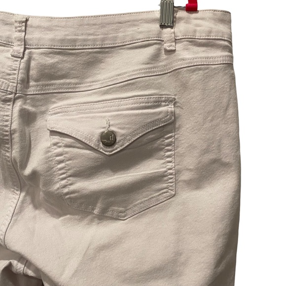 D jeans size 18W white skinny denim jeans. Excellent Used Condition - Picture 5 of 9